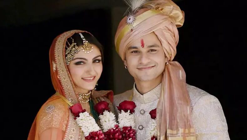 Bollywood-Celebrity-Couples-Who-Had-Inter-Religious-Marriages2-1-1